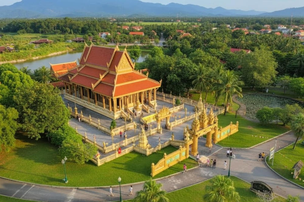 Làng văn hoá dân tộc Việt Nam