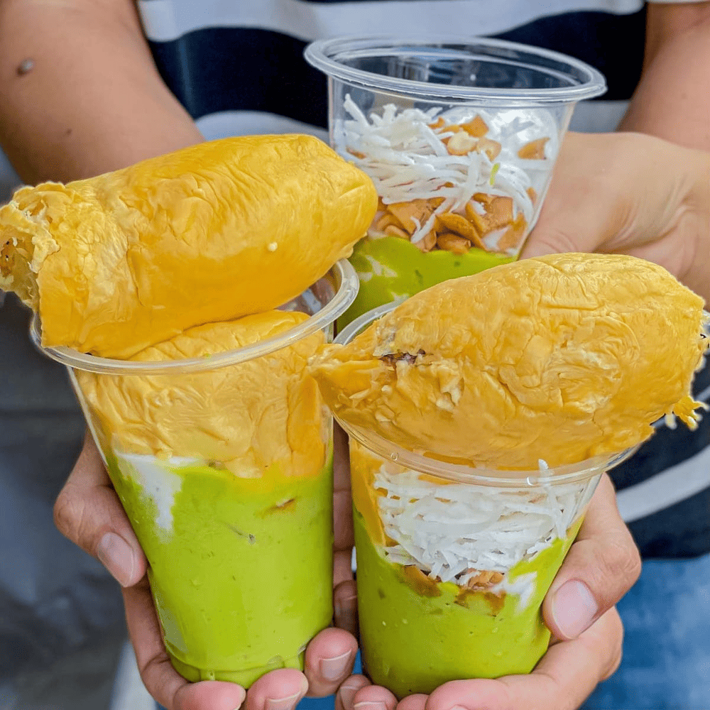 Món ngon có sự hòa quyện giữa vị béo bùi của bơ cùng hương thơm của sầu riêng